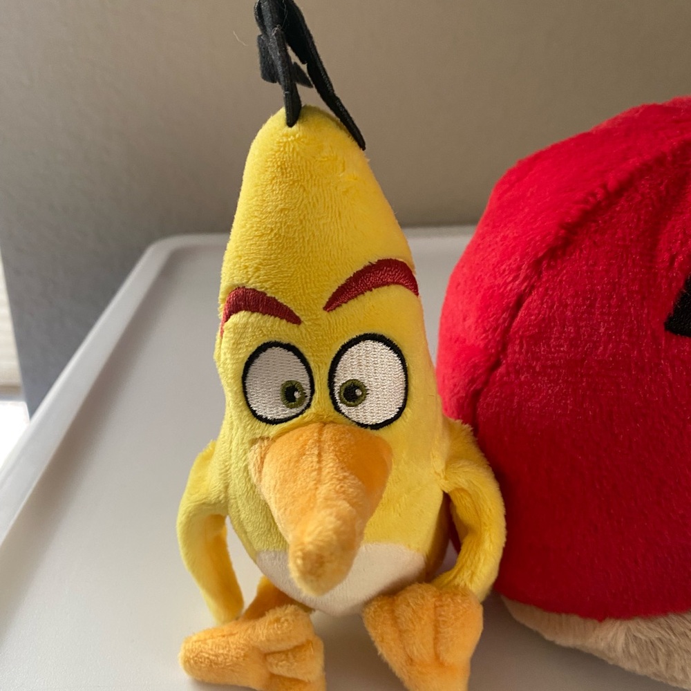 lot of 2 Angry Birds plush stuffed toys Large Red Ball And Small Banana Bird - Picture 2 of 11